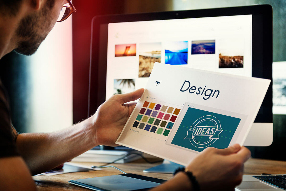 Professional designer to design a logo